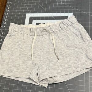 Lululemon on the fly shorts